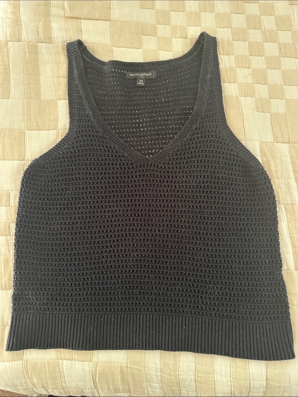 Banana Republic Black Open‑Knit V‑Neck Tank